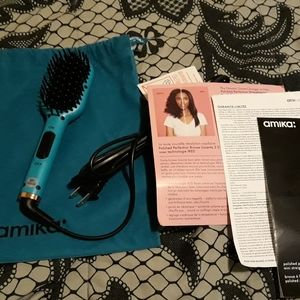 Amikapolished perfection mini

straightening brush